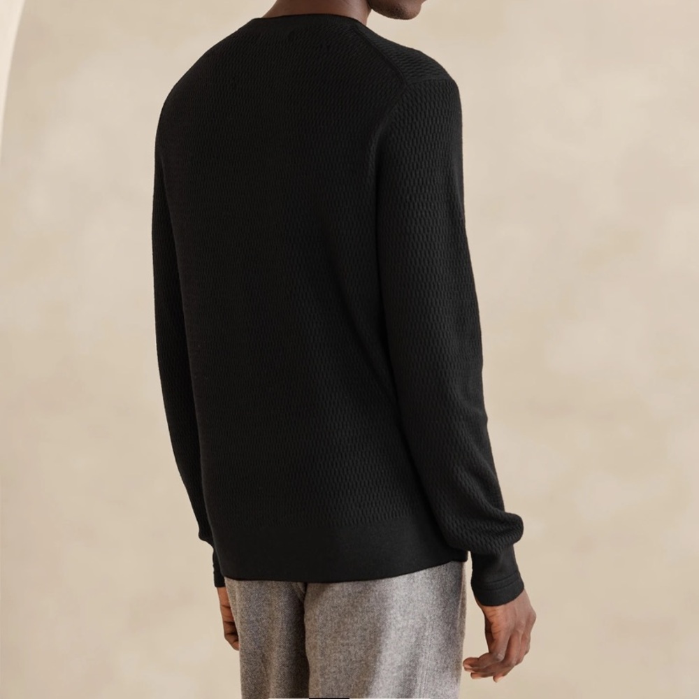 Banana Republic Men’s Merino Crew-Neck Sweater - Picture 2 of 6